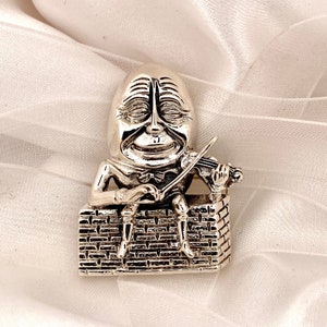 Humpty Dumpty Brooch, Sterling Silver Pin, Nursery Rhyme Brooch, Children&#39;s Storybook Pin, Egg-Shaped Brooch, Novelty Pin