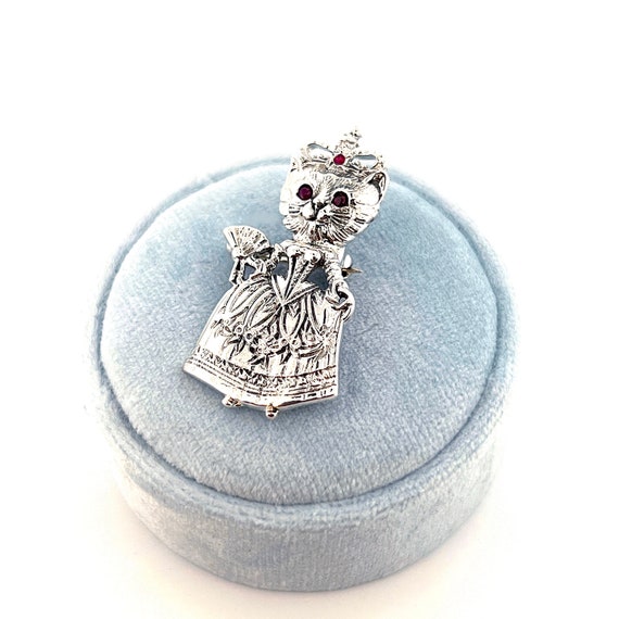 Solid Silver Queen Cat Brooch with Ruby Crown - image 2