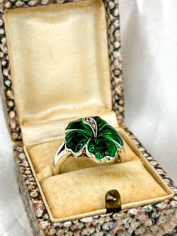 Green Enamel Flower Ring in Solid Silver with Mar… - image 3
