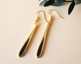 Gold Black Teardrop Dangle Earrings, Minimalist Long Drop Earrings, Elegant Statement Jewelry, Sleek Geometric Earrings, Modern