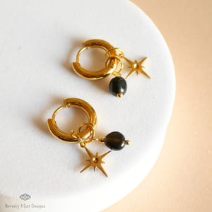 Gold Star Hoop Earrings, Minimalist Dangle Hoops, Celestial Statement Jewelry, 18K Gold Huggie Earrings, Chunky Huggie Hoops, Unique Gift