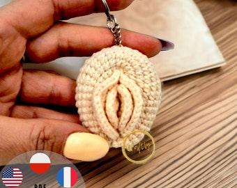 Wzór szydełkowy mini waginy – śmieszny brelok、prezent feministyczny、wieczór panieński、amigurumi、PDF do pobrania