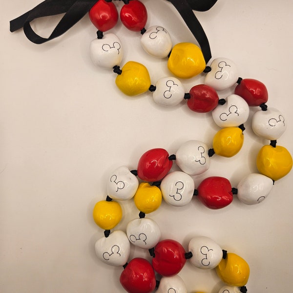 Made To Order Custom Disney Mickey Mouse kukui nut lei