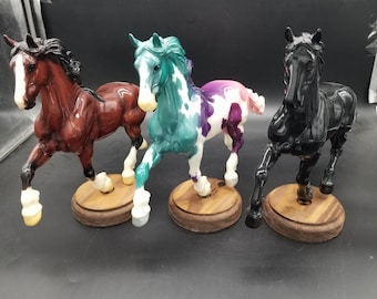 Round Base Style Breyer Goffert Stand