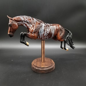 Handmade Custom Stand for Breyer Bristol Model