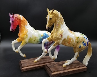 Breyer Valegro Reclaimed Wooden Stand