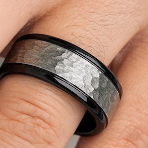 Gray Hammered Tungsten Ring, Black Men&#39;s Wedding Band, Promise Rings For Men, Black Tungsten Carbide Two Tone Anniversary Rings For Couples