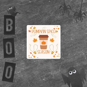 Pegatina de calabaza y especias para Halloween, temporada espeluznante, troquelada para botella de agua, vaso, taza de café, teléfono, portátil, otoño