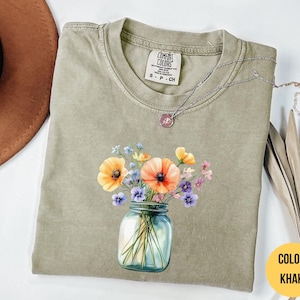 Comfort Colors® Boho Cottagecore Tshirt, Wildflowers T shirt, Vintage Pressed Flowers Shirt, Botanical Floral Tee, Gift for Gardener, Floral