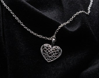 Silver filigree heart pendant necklace with curb chain