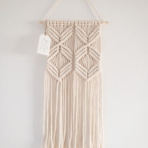 Geometric modern macramé wall hanging, eco friendly boho decor, bohemian vibe with modern macramé. Unique housewarming gift. Home decor.