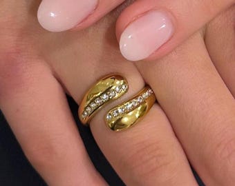 Anillo ajustable de diamantes de imitación dorados: acero inoxidable chapado en oro de 18 quilates