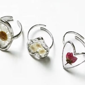 Handmade Pressed Real Flower Ring| Unique Resin Floral Jewelry| Silver Stainless Steel | Bridesmaid & Birthday Gift
