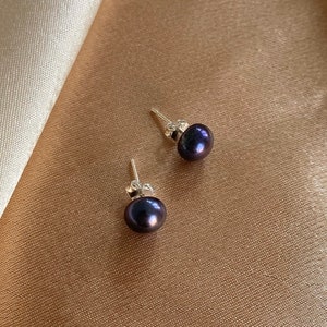 Black Pearl Studs | Peacock Freshwater Pearl Studs Earrings | Stud Earrings | 925 Sterling Silver  | Wedding Gift| Bridesmaid Gift | Gift