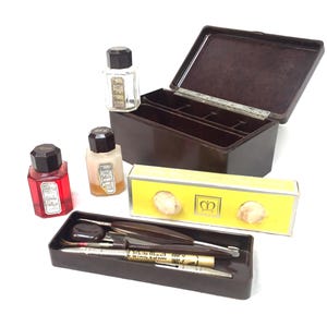 Scatola per manicure da donna in bachelite Art Déco antica / Manicase di Manex Ltd c1930
