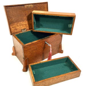 Scatola portagioie antica in legno di quercia Art Déco / baule da collezione / circa anni &#39;30 con chiave