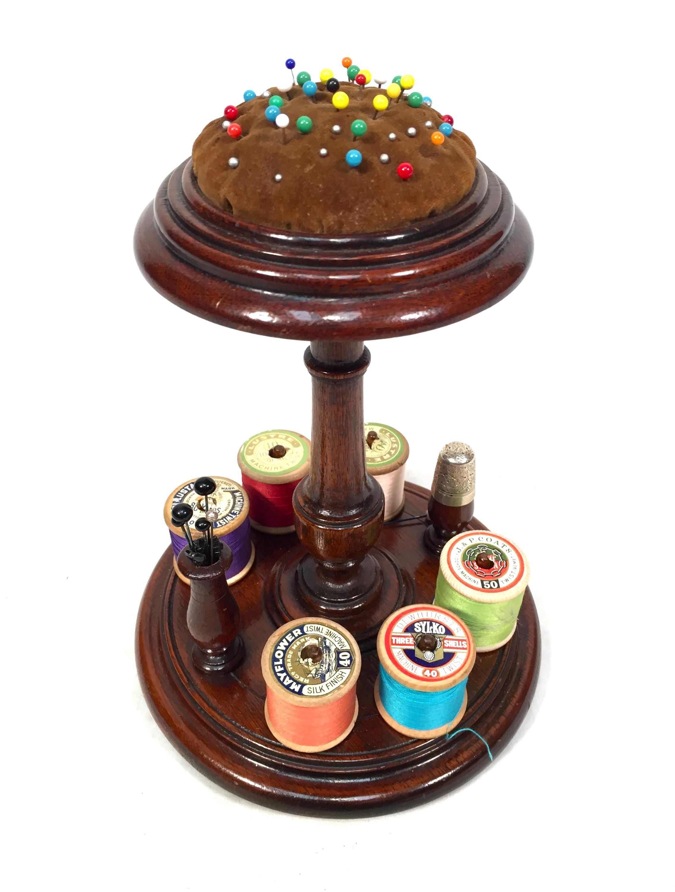 アンティーク　ソーイングスタンド Antique Victorian Wood Sewing Bobbin Stand / Tabletop Cotton Spool