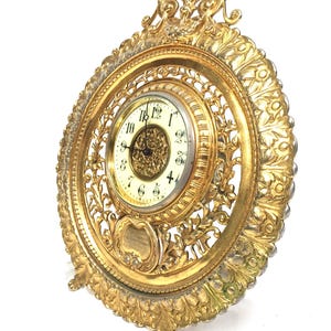 Antike viktorianische Präsentationsmantel freistehende vergoldete Metalluhr um 1897
