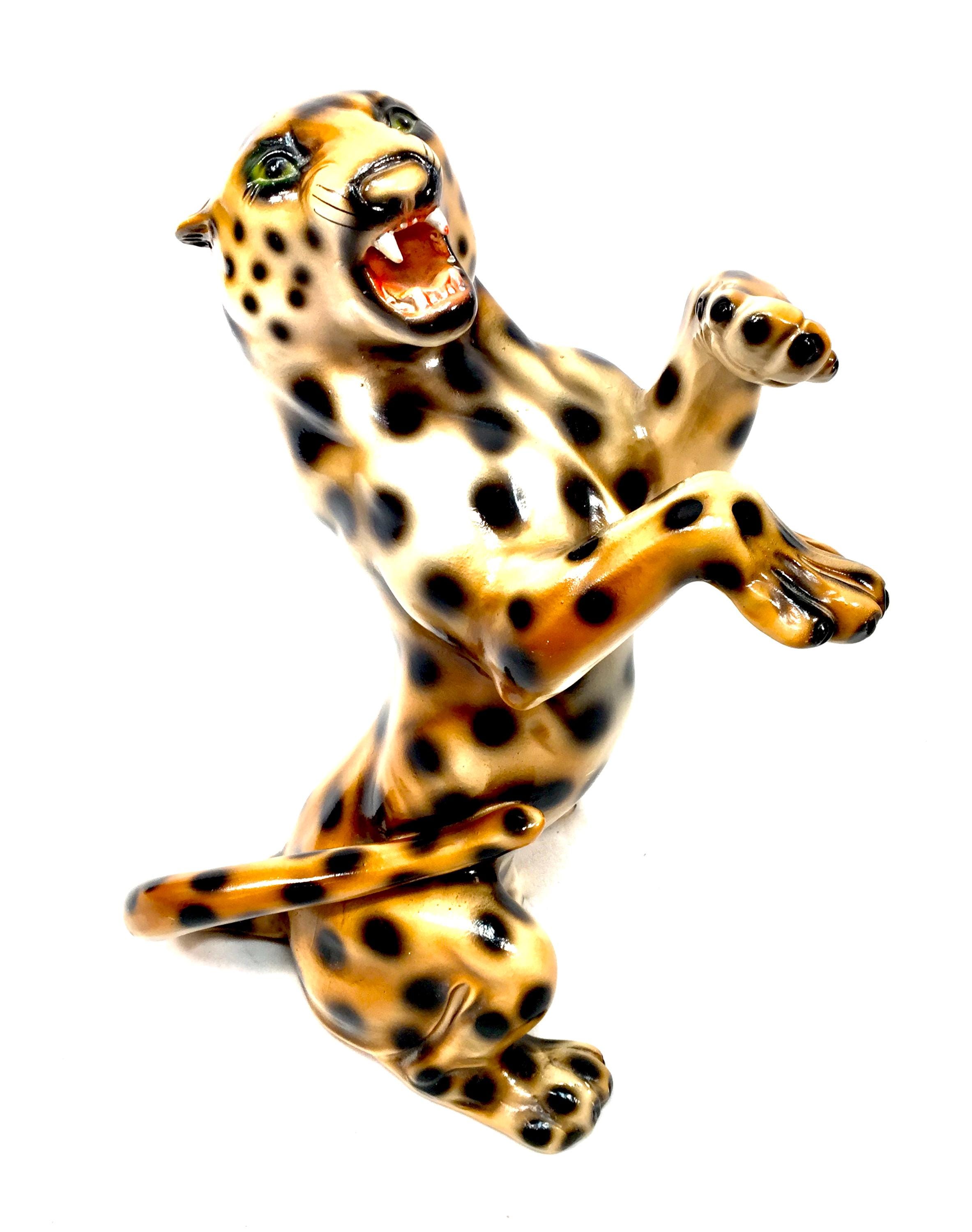 Baby Cheetah Ceramic Figurine | De Rosa