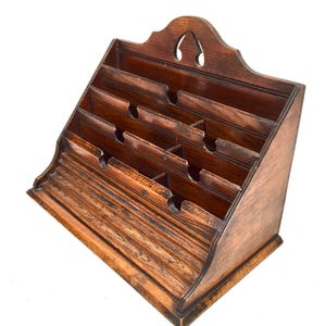 Antiguo portacartas de madera para escritorio, principios del siglo XX, c.1920
