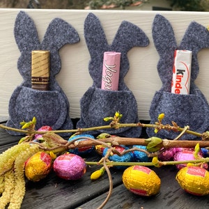 5er Set Mini Filz Hase Osterhase grau Osterdeko Tischdeko Geschenk Frohe Ostern Bild 3