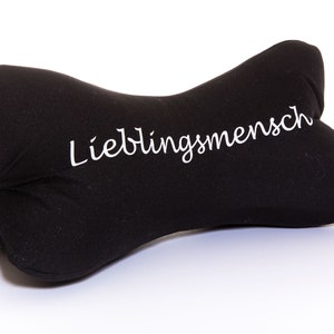 Sylodesign Personalisiert Geschenk mit Namen Leseknochen Nackenkissen Knochenkissen Kissen Dekokissen Buchstütze Hund Mops Dogge Bild 5