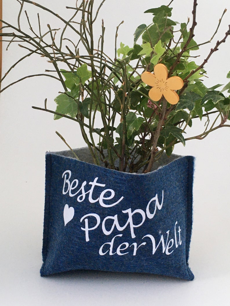Personalisiert mit Namen Wunschtext Geschenk Filztüte Utensilo Geschenkverpackung Blumentopf Mama blau Bild 4