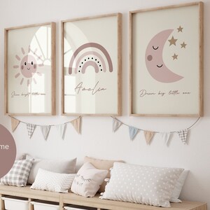 Lámina de arcoíris para guardería: Arte con nombre personalizado, decoración para sala de juegos (descarga digital)
