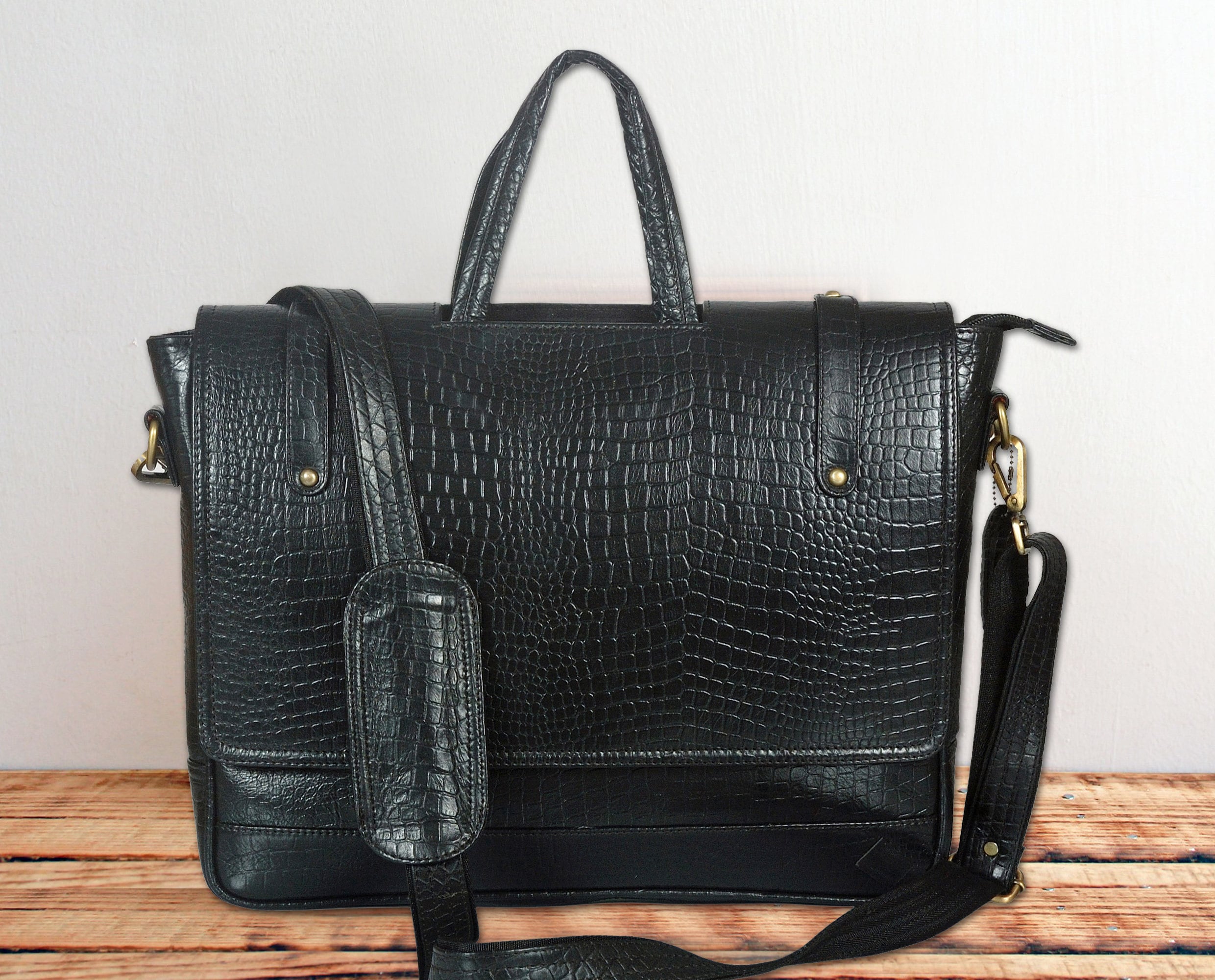 Black Crocodile Leather Briefcase - Etsy display picture 2