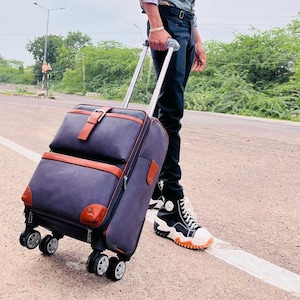 Hand-Tooled Leather Rolling Laptop bag Briefcase Cabin Bag Black Weekender Trolley