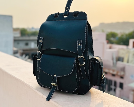 3-in-1 convertible mini bag backpack Muto Laptop Circle hooks will be Color:Grass Shrimp fishing hook and heart the Bella Mini transitions