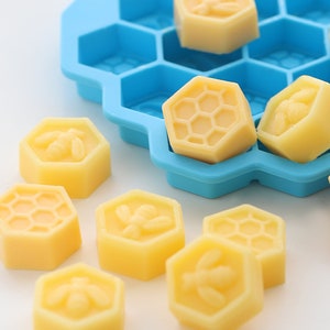 Silicone Bee Mould, Small Cavity Honeycomb Mold, Silicone Candle Mold, Plaster Mold, Ice Mold, Chocolate Mold, Handmade Crafts Soap DIY
