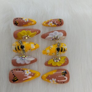 Bee Nails Bee Theme Party Bee Wedding Honey Bee Kawaii Nails Yellow Nails Bee Charms Gifts for Beekeeper Salon Nails at Home DIY Nails image 7