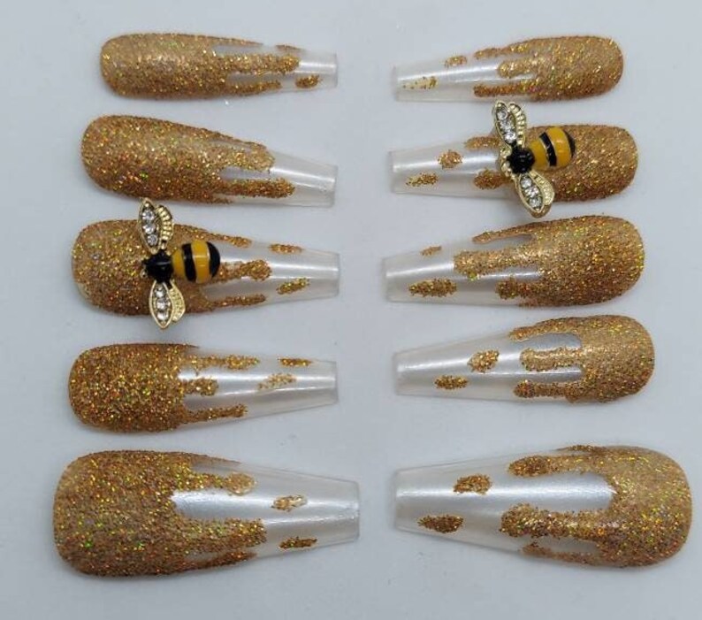 Gold Glitter Bee Press On Nails: Honey Drip Kawaii Theme image 2