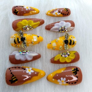 Bee Nails Bee Theme Party Bee Wedding Honey Bee Kawaii Nails Yellow Nails Bee Charms Gifts for Beekeeper Salon Nails at Home DIY Nails image 4