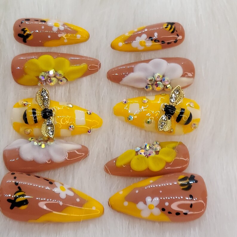 Bee Nails Bee Theme Party Bee Wedding Honey Bee Kawaii Nails Yellow Nails Bee Charms Gifts for Beekeeper Salon Nails at Home DIY Nails image 8