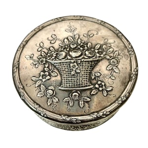 Huge Amaizing Antique Box (1) - .800 silver - possibly Gebrüder Dingeldein - Europe - Late 19th century 320gr