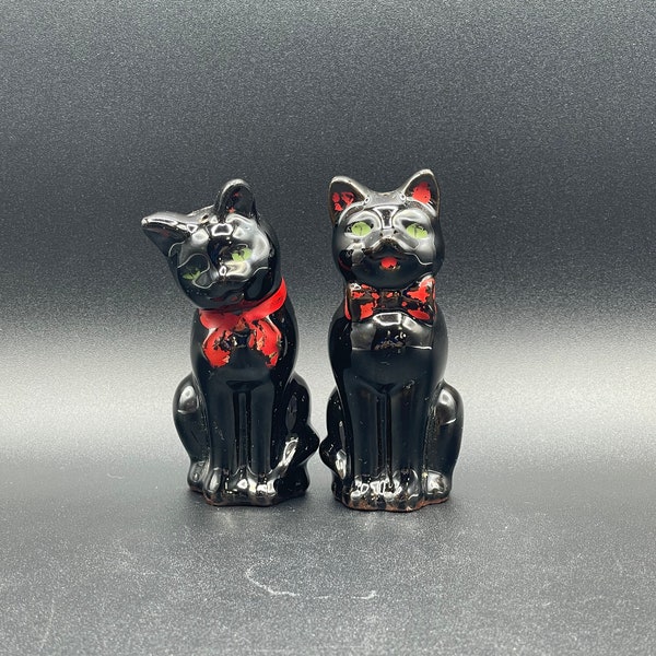 Vintage Redware Black Cat Salt and Pepper Shaker Figurines