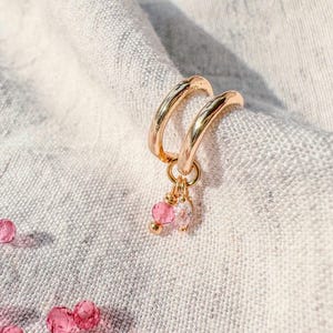 Rose jade gold ear cuff no piercing • Pink Crystal cartilage earring • Gold plated double band ear cuff • Feminine minimalist jewellery gift