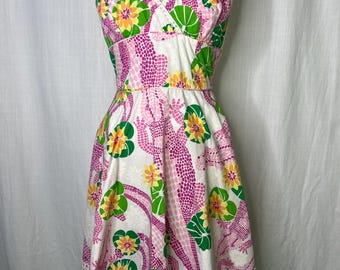 Vestido de verano de algodón con estampado de cocodrilo tropical de Lily Pulitzer, talla 2 (escote en V tipo halter).