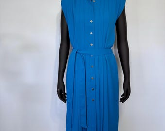 Vestido azul sin mangas de Anne Taylor, nuevo con etiquetas, con pliegues en la parte delantera, cierre de botones y lazo en la cintura, talla 4P.