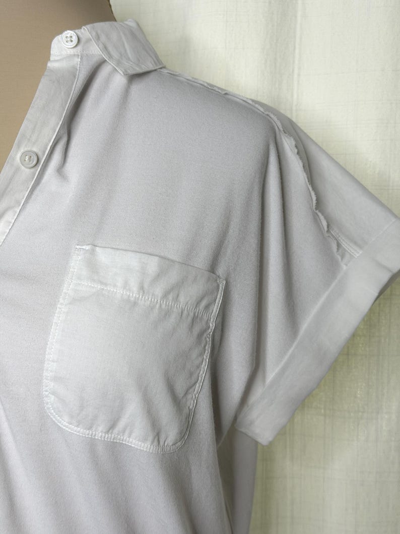 NWT Tommy Bahama Women's Kauai Hybrid Camp Shirt White Short Sleeve Button Down Size S image 4