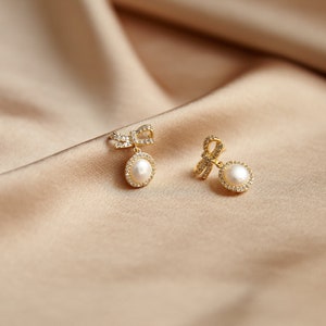 Bow Earrings, Pearl Bow, Silver Bow Earrings, Ribbon Earrings, Bow Jewelry, Pearl Earrings, Wedding Earrings, Bridal Earrings E1265