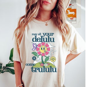 Camisa retro delirante, camisa Comfort Colors® Delulu, camisa divertida de salud mental, Delulu es la camisa de humor oscuro del trastorno delirante de Solulu imagen 1