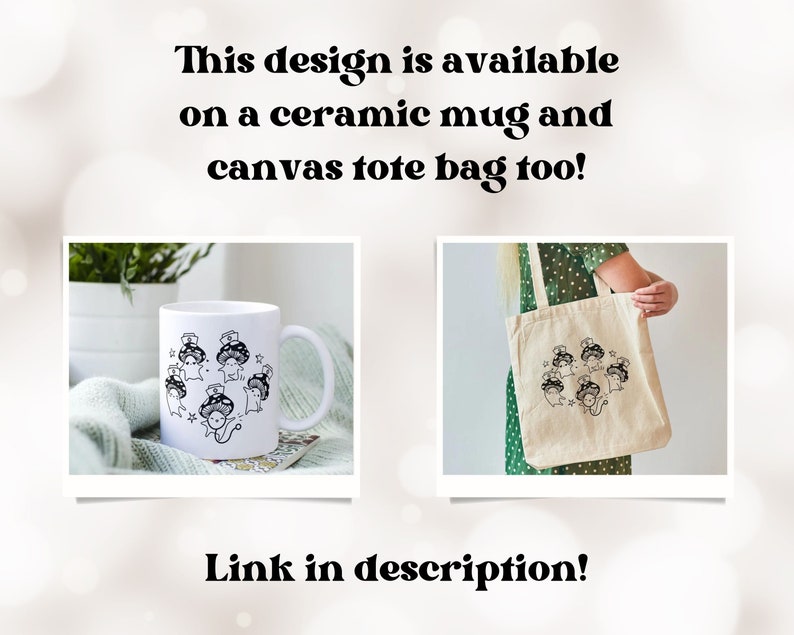 Op de afbeelding: Een witte keramische mok en een canvas draagtas met een zwart-witte illustratie van een groep cartoon paddenstoelen met hoeden. De tekst "This design is available on a ceramic mug and canvas tote bag too!" staat boven de afbeeldingen. De tekst "Link in description!" staat onder de afbeeldingen.