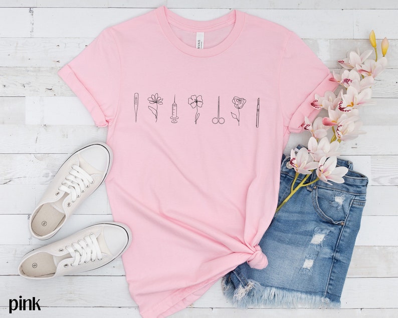 Minimalist Medical Shirt, Future Nurse Shirt Surgeon Shirt, Minimalist Nurse Apparel Future Doctor Shirt, Line Art Floral Shirt Future Nurse Pink