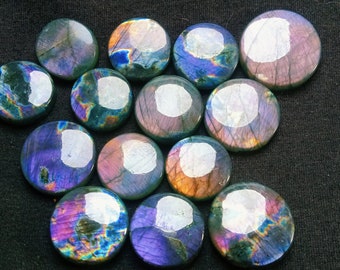 Super Flashy Spectrolite Purple Fire Natural Quality 590 carats 14 Pieces Natural Picture Jewelry Making Dark Spectrolite Cabochon