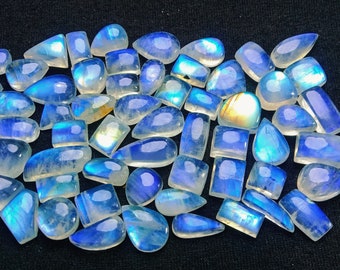 Super Quality Small Size Rainbow Moonstone Cabochon Natural Rainbow Moonstone High High Hand Polished 270 Carats Lot 57 pieces High Quality