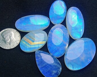 Wholesale Large Rainbow Moonstone Cabochon Both Side Polished 595 Carats 7 pieces Jewelry Making Stone Natural Blue Moonstone Super Flashy