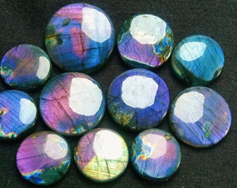 Classic Spectrolite Cabochon Shiny Purple Fire Super Quality 600 carats 11 Pieces Natural Picture Jewelry Making Very Unique Purple